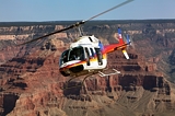 グランドキャニオン・サウスリム上空をヘリコプターで遊覧飛行